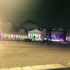 In Solitaria , Napoli Italia